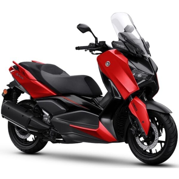 Motor yamaha xmax 250 connected berwarna merah